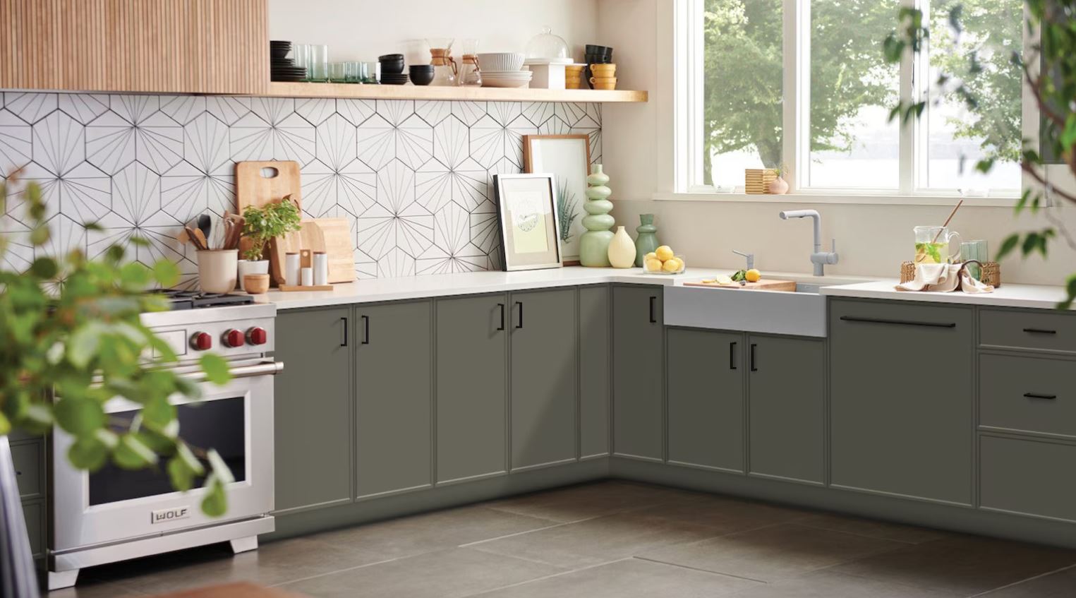 Gauntlet Gray Slim Shaker